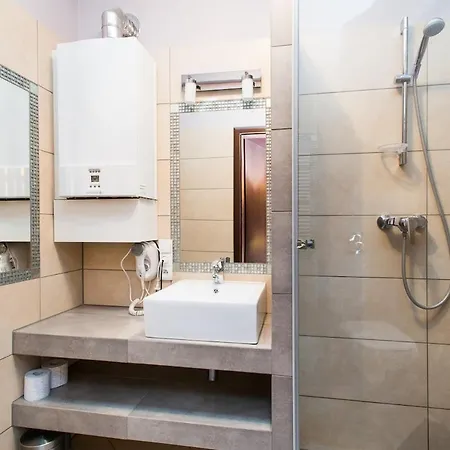 Mansarde With Great View 5min To Main Square Appartamento Cracovia